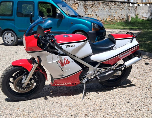 La Yamaha RD500LC (RZ500, 1984) : la moto de Grand Prix pour la route