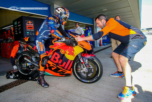 KTM en MotoGP : Le défi orange dans la catégorie reine