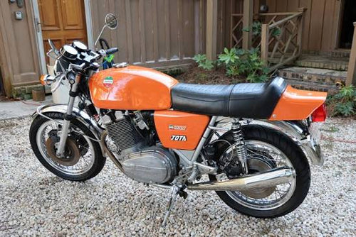 La Laverda Jota (1976) : la triple italienne parmi les plus rapides de son temps