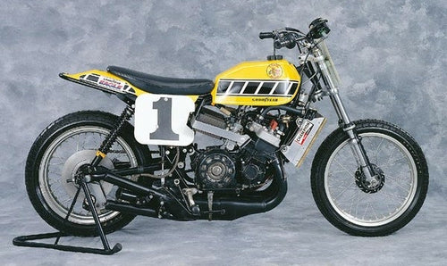La Yamaha TZ750 : la deux-temps que personne n'osait vraiment dompter