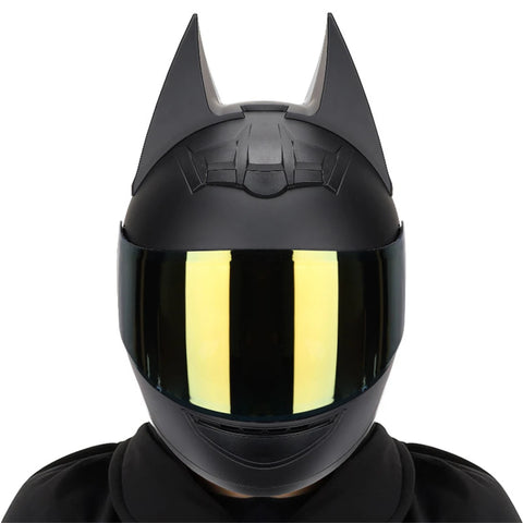 Casque Moto Batman<br> Modèle Couleur Carbon<br> Visière Teintée Dorée - Antre du Motard