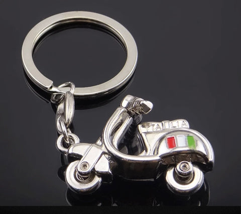 Porte Clé Scooter avec Drapeau Italie<br> en Métal