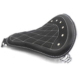 Selle de moto chopper avec rivets